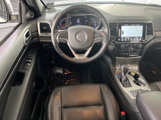 Photo of 2021 Bright White Clearcoat Jeep Grand Cherokee