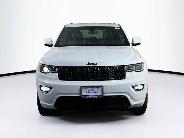 Photo of 2022 Bright White Clearcoat Jeep Grand Cherokee
