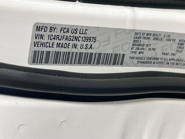 Photo of 2022 Bright White Clearcoat Jeep Grand Cherokee