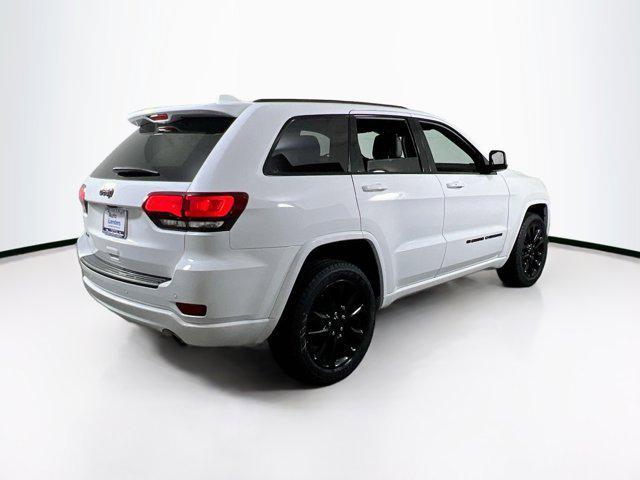 Photo of 2022 Bright White Clearcoat Jeep Grand Cherokee