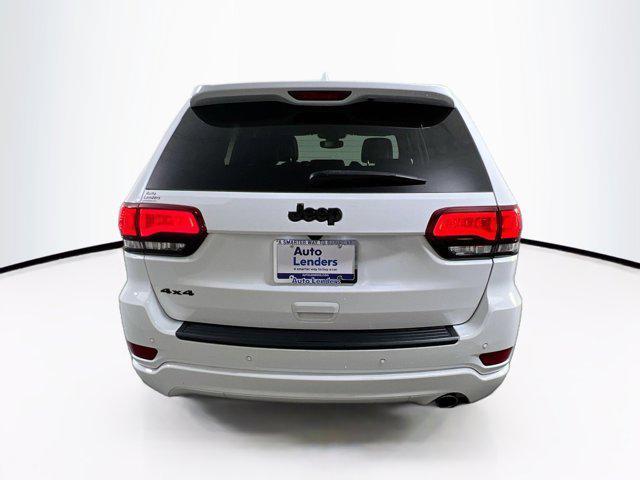 Photo of 2022 Bright White Clearcoat Jeep Grand Cherokee