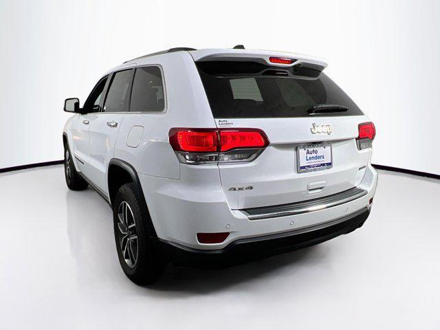 Photo of 2022 Bright White Clearcoat Jeep Grand Cherokee