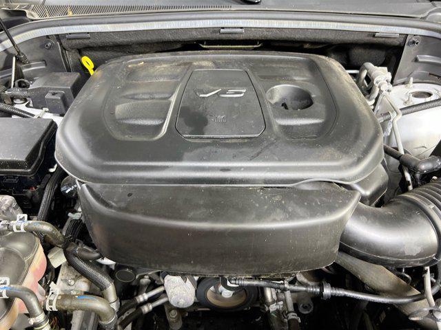 Photo of 2022 Bright White Clearcoat Jeep Grand Cherokee