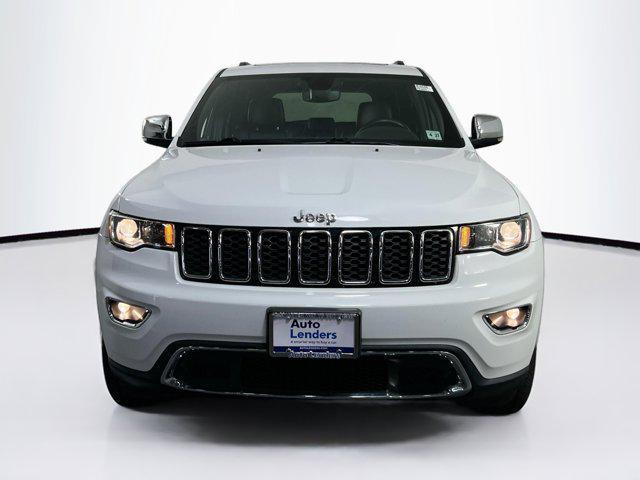Photo of 2022 Bright White Clearcoat Jeep Grand Cherokee