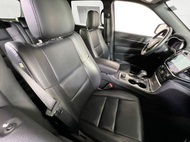 Photo of 2022 Bright White Clearcoat Jeep Grand Cherokee