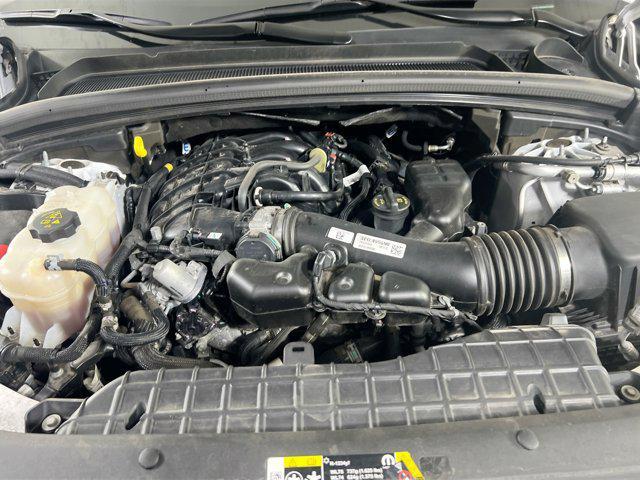 Photo of 2023 Bright White Clearcoat Jeep Grand Cherokee