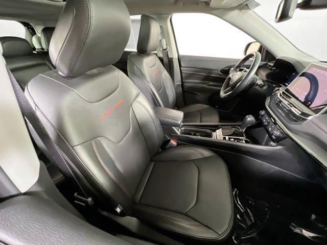 Photo of 2022 Granite Crystal Metallic Clearcoat Jeep Compass