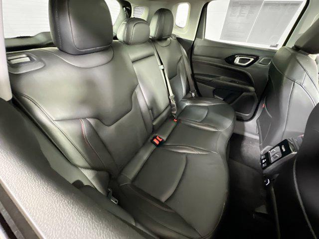 Photo of 2022 Granite Crystal Metallic Clearcoat Jeep Compass