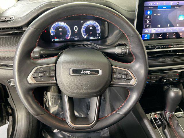 Photo of 2022 Diamond Black Crystal Pearlcoat Jeep Compass