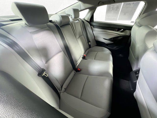 Photo of 2018 Lunar Silver Metallic Honda Accord