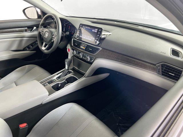 Photo of 2018 Lunar Silver Metallic Honda Accord
