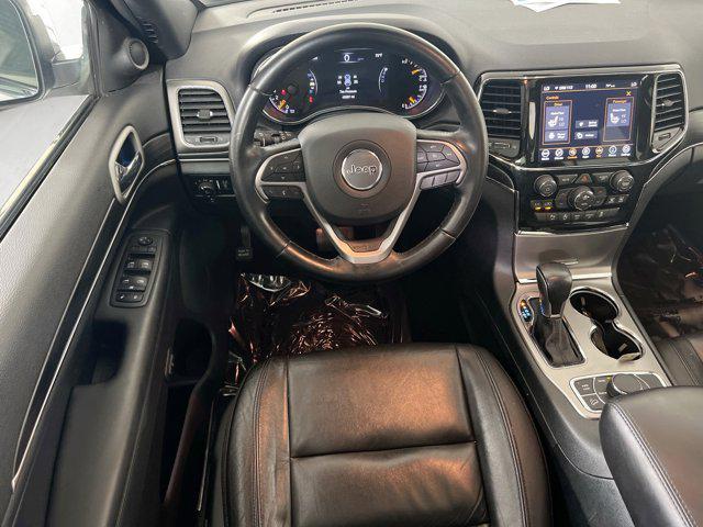 Photo of 2022 Bright White Clearcoat Jeep Grand Cherokee