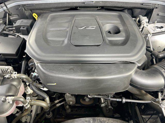 Photo of 2022 Bright White Clearcoat Jeep Grand Cherokee