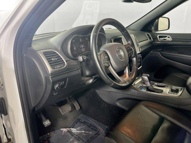 Photo of 2022 Bright White Clearcoat Jeep Grand Cherokee