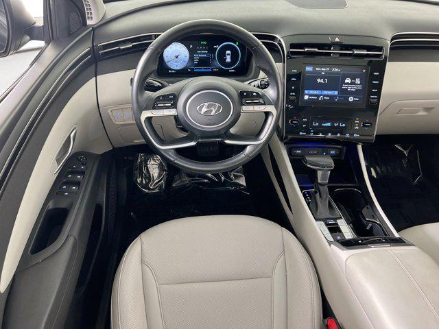 Photo of 2023 Phantom Black Hyundai TUCSON