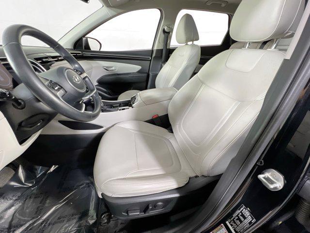 Photo of 2023 Phantom Black Hyundai TUCSON