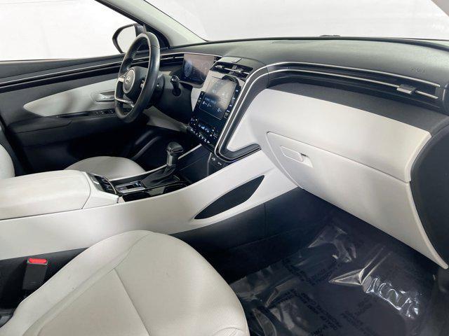 Photo of 2023 Phantom Black Hyundai TUCSON