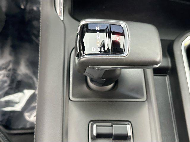 Photo of 2023 White Frost Tricoat GMC Sierra 1500