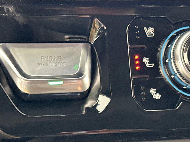 Photo of 2023 White Frost Tricoat GMC Sierra 1500