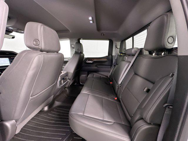 Photo of 2023 White Frost Tricoat GMC Sierra 1500