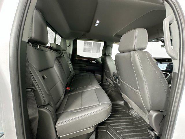 Photo of 2023 White Frost Tricoat GMC Sierra 1500