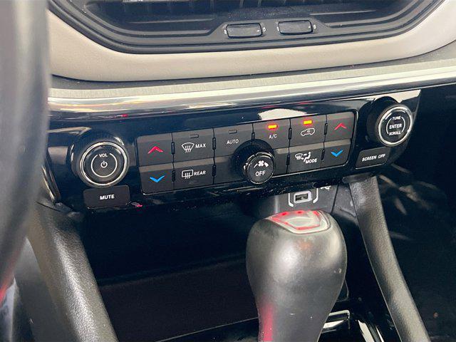 Photo of 2022 Diamond Black Crystal Pearlcoat Jeep Compass