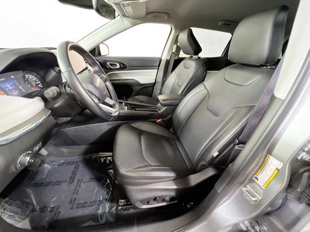 Photo of 2022 Billet Silver Metallic Clearcoat Jeep Compass