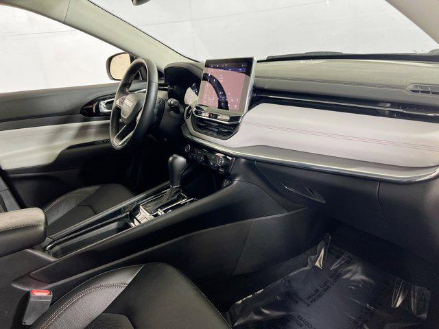 Photo of 2022 Billet Silver Metallic Clearcoat Jeep Compass