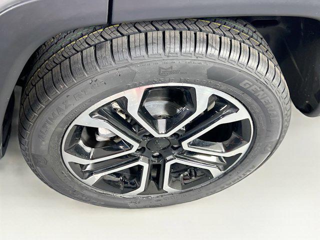 Photo of 2022 Billet Silver Metallic Clearcoat Jeep Compass