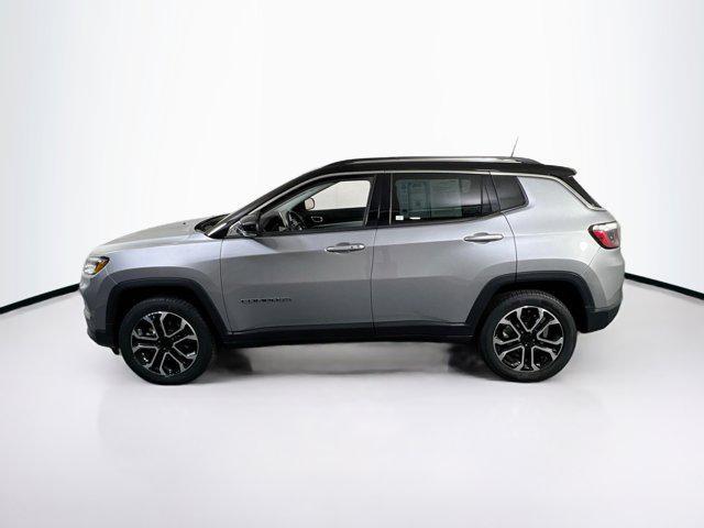 Photo of 2022 Billet Silver Metallic Clearcoat Jeep Compass