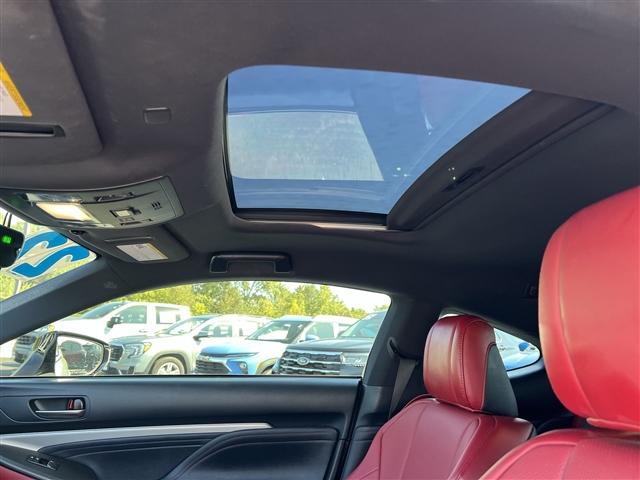 Photo of 2022 Ultra White Lexus RC 350