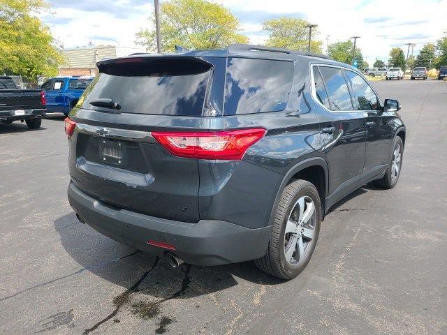 Photo of 2020 Graphite Metallic Chevrolet Traverse