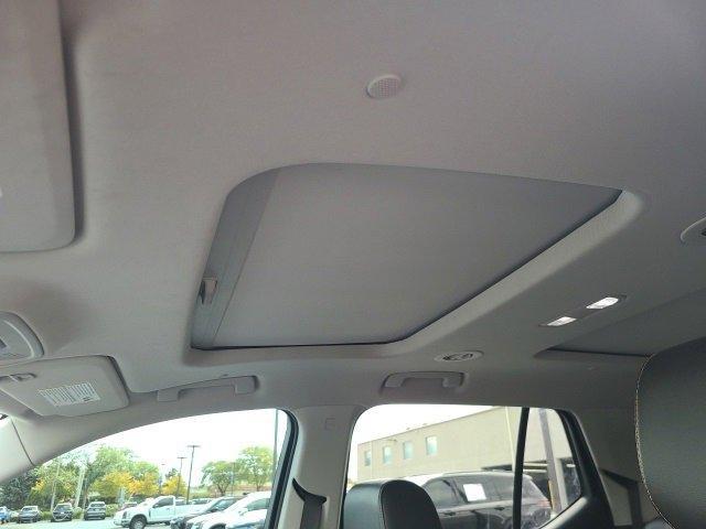 Photo of 2020 Graphite Metallic Chevrolet Traverse