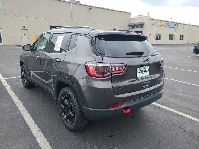 Photo of 2023 Granite Crystal Clearcoat Metallic Jeep Compass