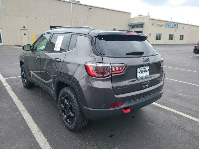 Photo of 2023 Granite Crystal Clearcoat Metallic Jeep Compass