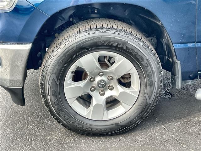 Photo of 2022 Patriot Blue Pearlcoat RAM 1500