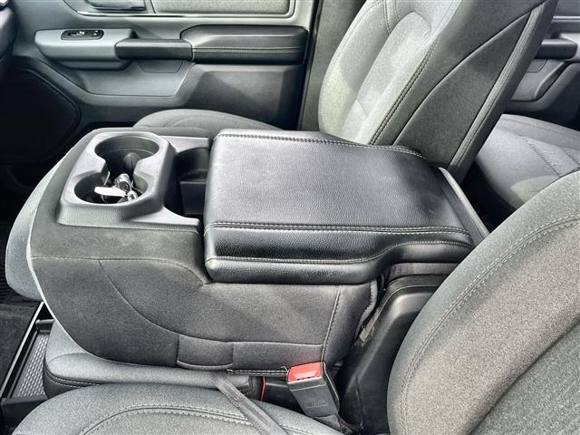 Photo of 2022 Patriot Blue Pearlcoat RAM 1500