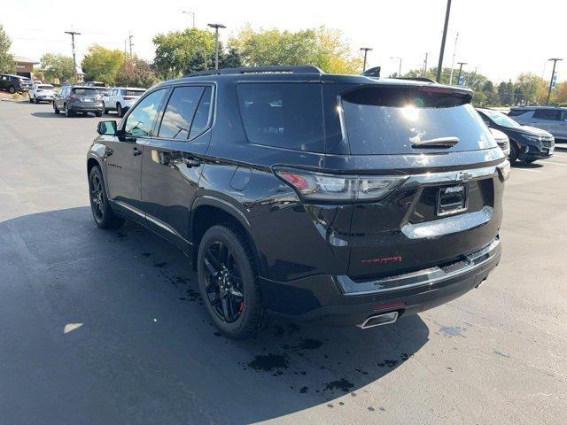 Photo of 2021 Mosaic Black Metallic Chevrolet Traverse