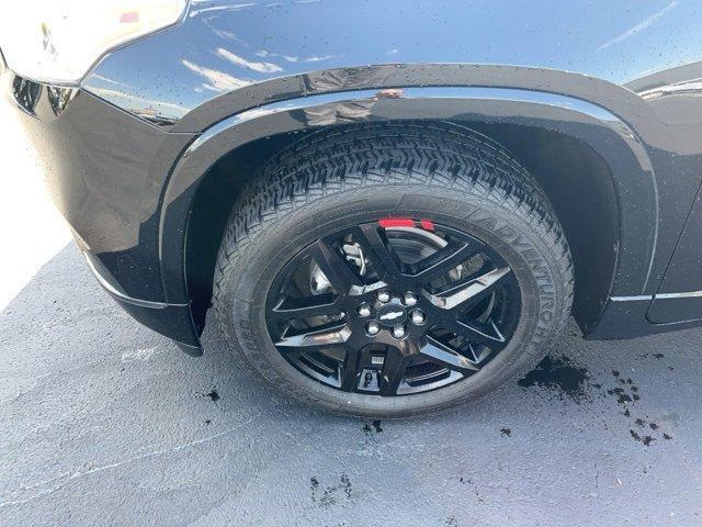 Photo of 2021 Mosaic Black Metallic Chevrolet Traverse