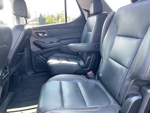 Photo of 2021 Mosaic Black Metallic Chevrolet Traverse