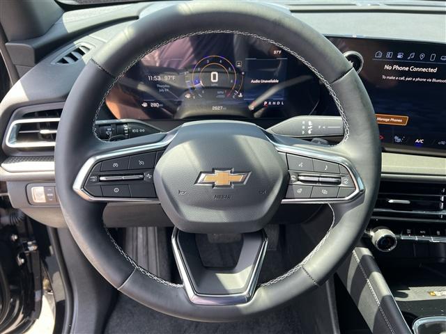 Photo of 2025 Mosaic Black Metallic Chevrolet Traverse