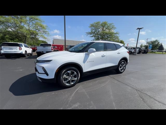 Photo of 2023 Summit White Chevrolet Blazer