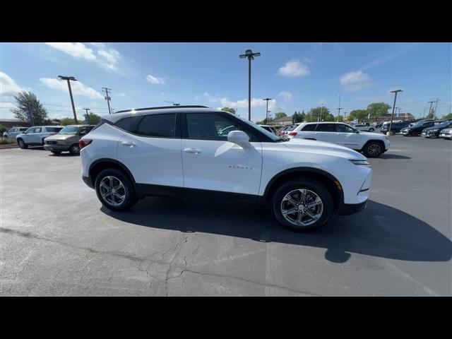 Photo of 2023 Summit White Chevrolet Blazer