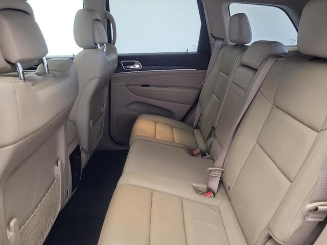 Photo of 2021 Velvet Red Pearlcoat Jeep Grand Cherokee