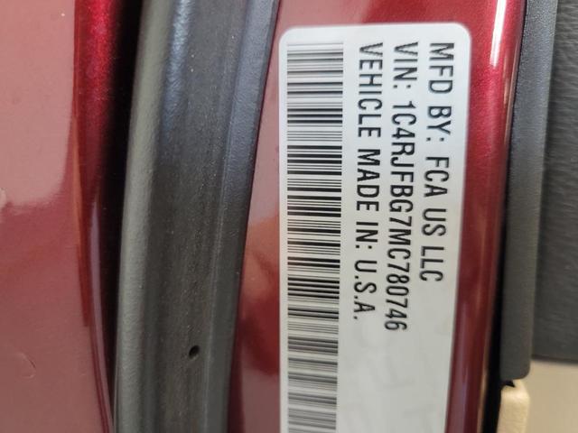 Photo of 2021 Velvet Red Pearlcoat Jeep Grand Cherokee
