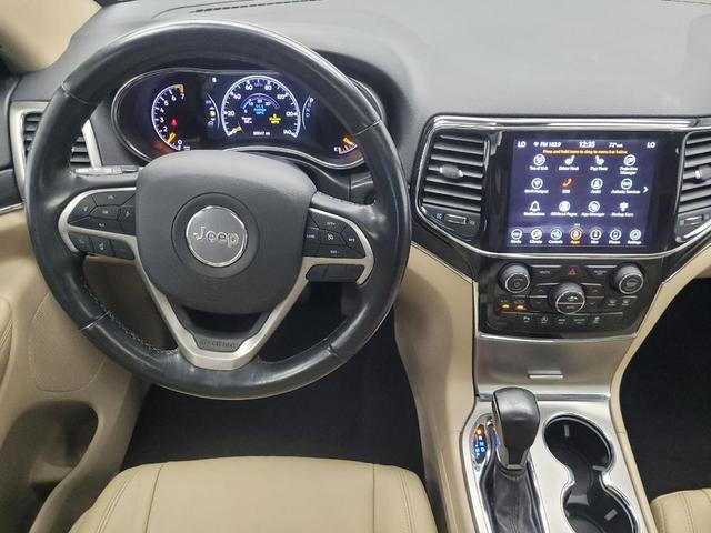 Photo of 2021 Velvet Red Pearlcoat Jeep Grand Cherokee