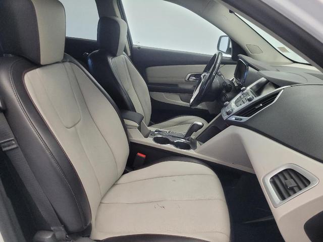 Photo of 2015 Summit White GMC Terrain