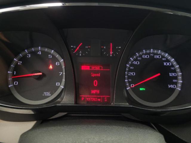 Photo of 2015 Summit White GMC Terrain