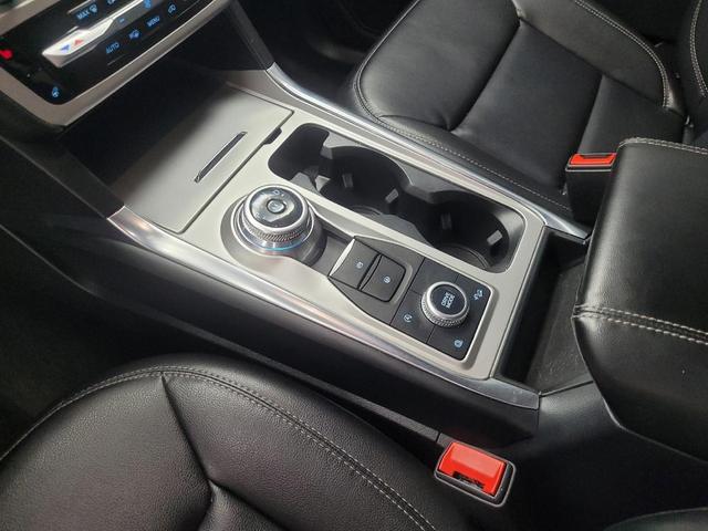 Photo of 2020 Agate Black Metallic Ford Explorer