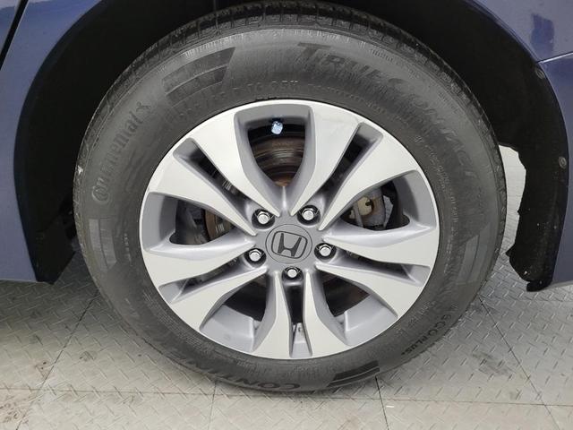 Photo of 2015 Obsidian Blue Pearl Honda Accord